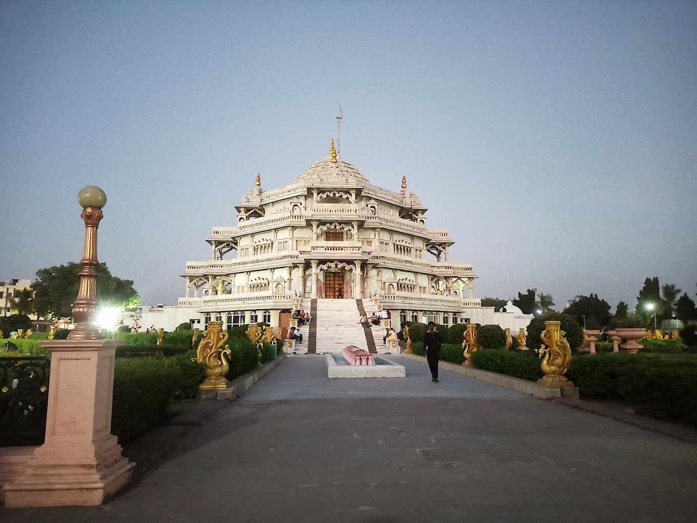 surat -  shree muktajeevan swamibapa smruti mandir
